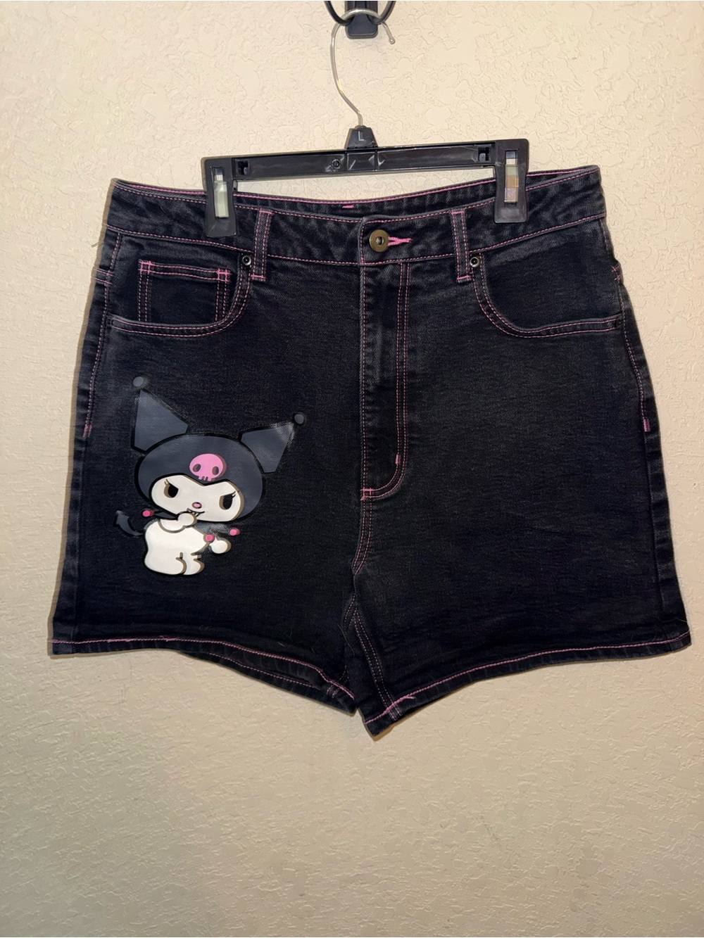 Junior’s Sanrio Kuromi black denim shorts